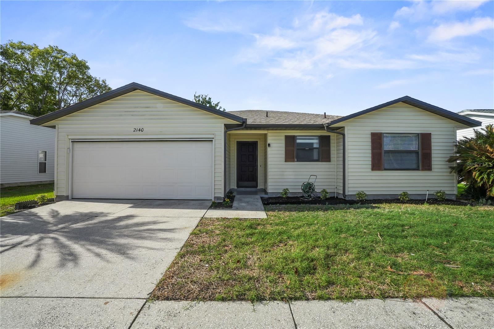 Details for 2140 Grand Cypress Drive, LAKELAND, FL 33810