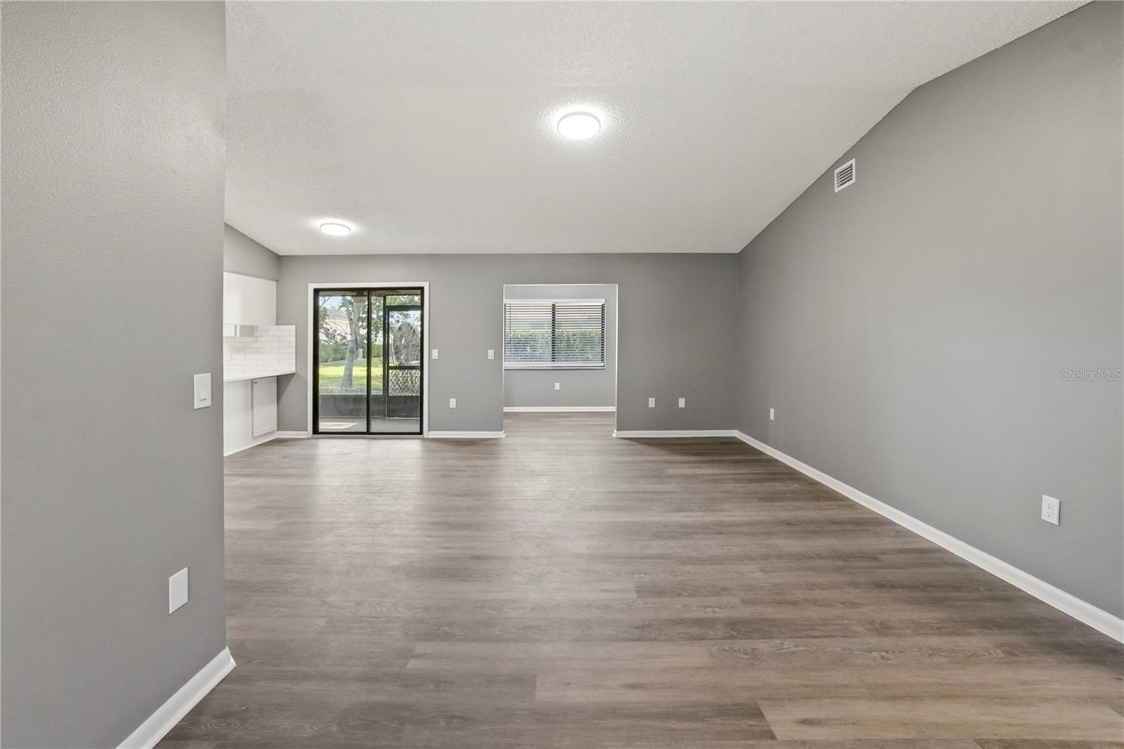 Image 19 of 35 For 2140 Grand Cypress Drive