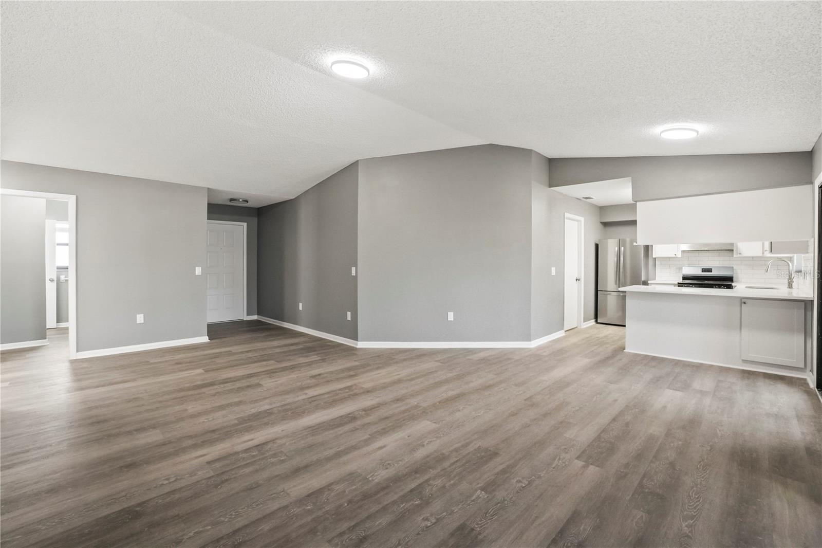 Image 21 of 35 For 2140 Grand Cypress Drive