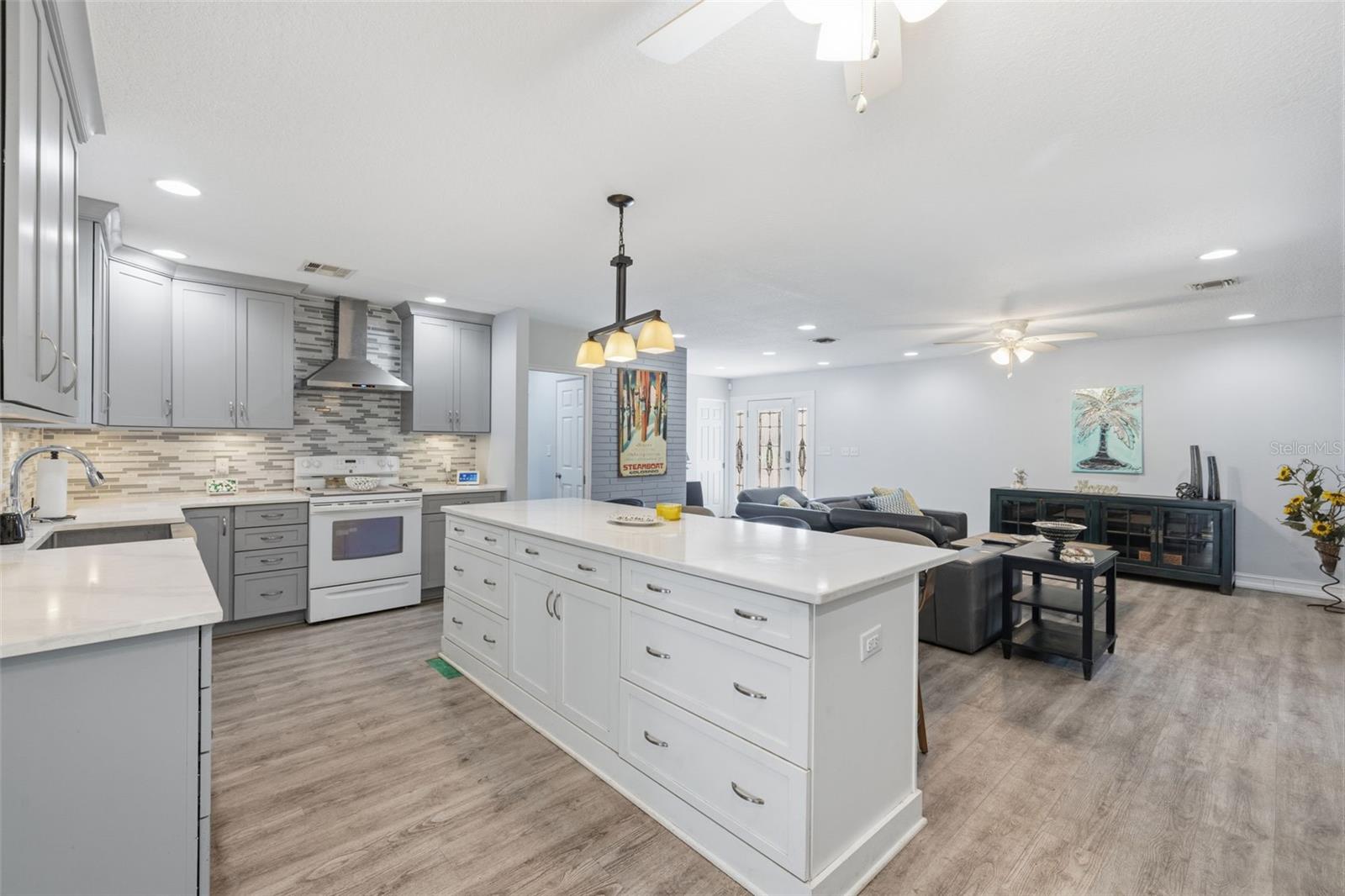 Image 10 of 45 For 4339 50th Avenue S