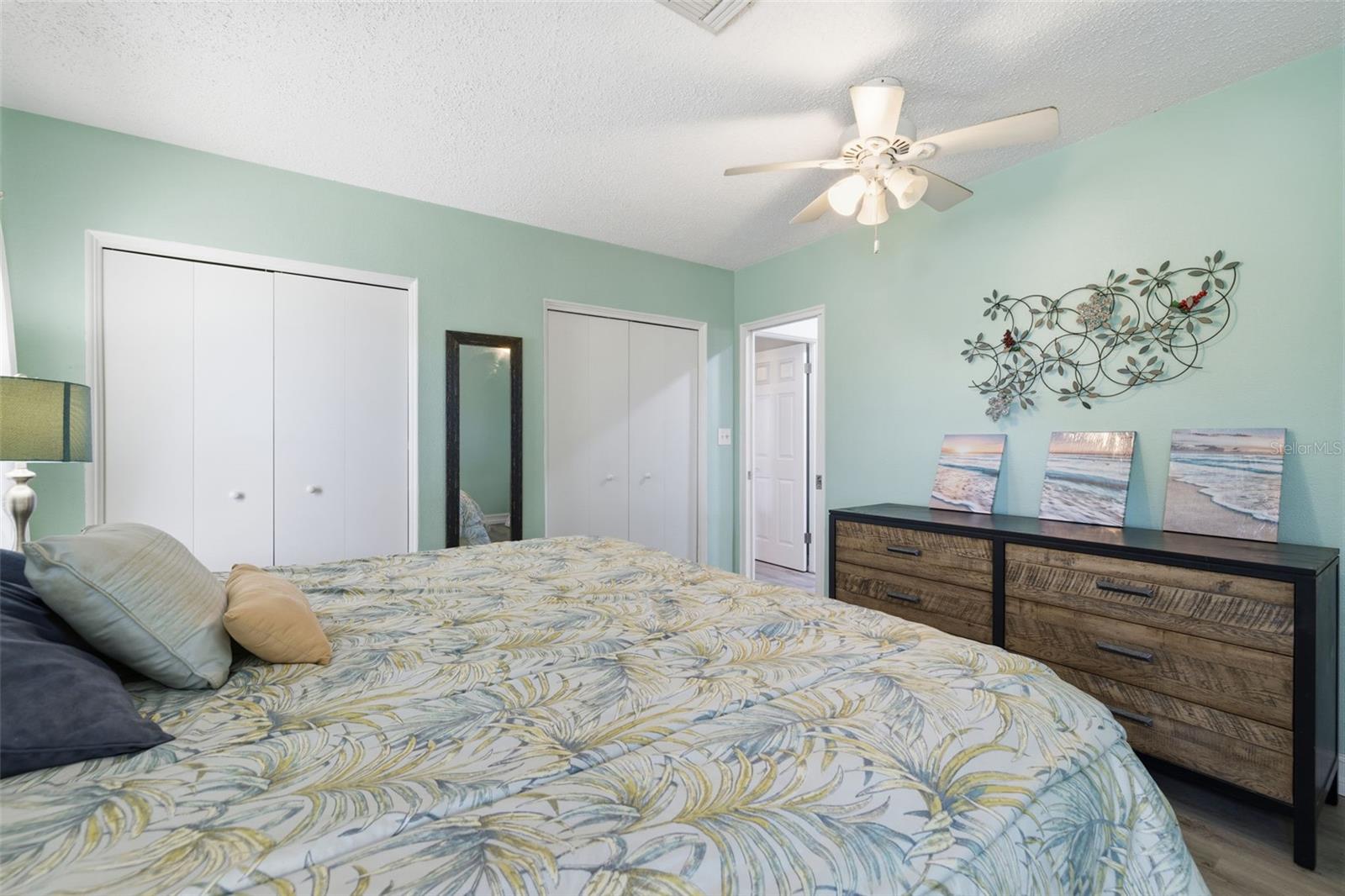 Image 18 of 45 For 4339 50th Avenue S