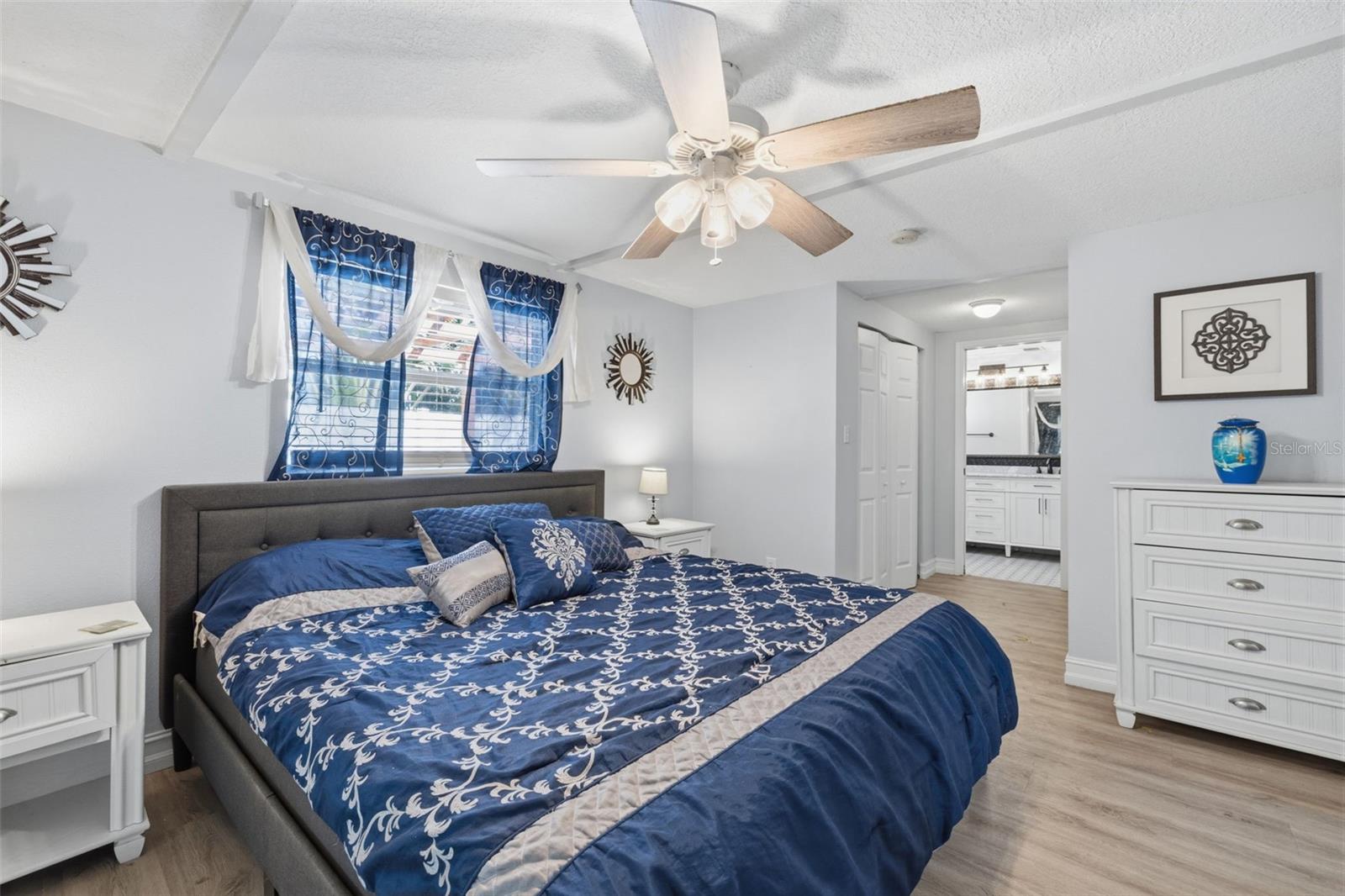 Image 21 of 45 For 4339 50th Avenue S