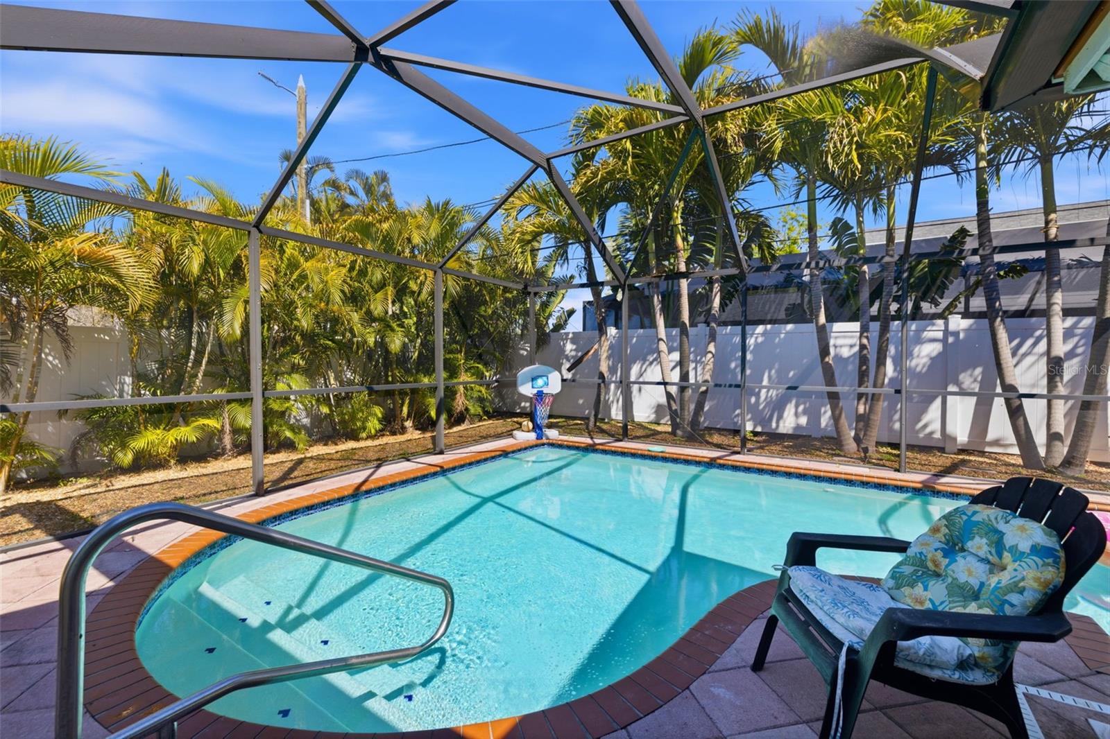 Image 27 of 45 For 4339 50th Avenue S