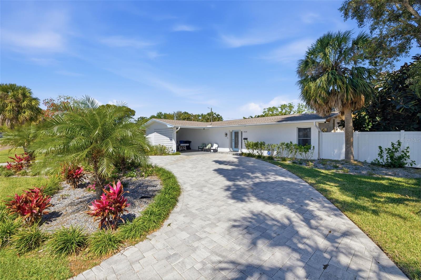 Image 34 of 45 For 4339 50th Avenue S