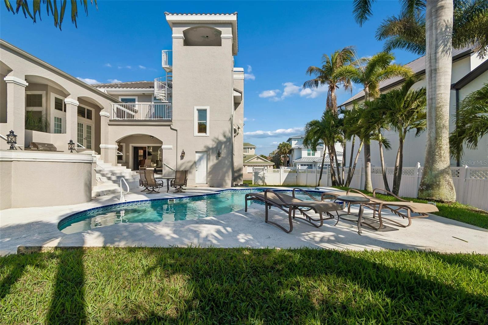 Image 12 of 47 For 816 Ponce De Leon Drive