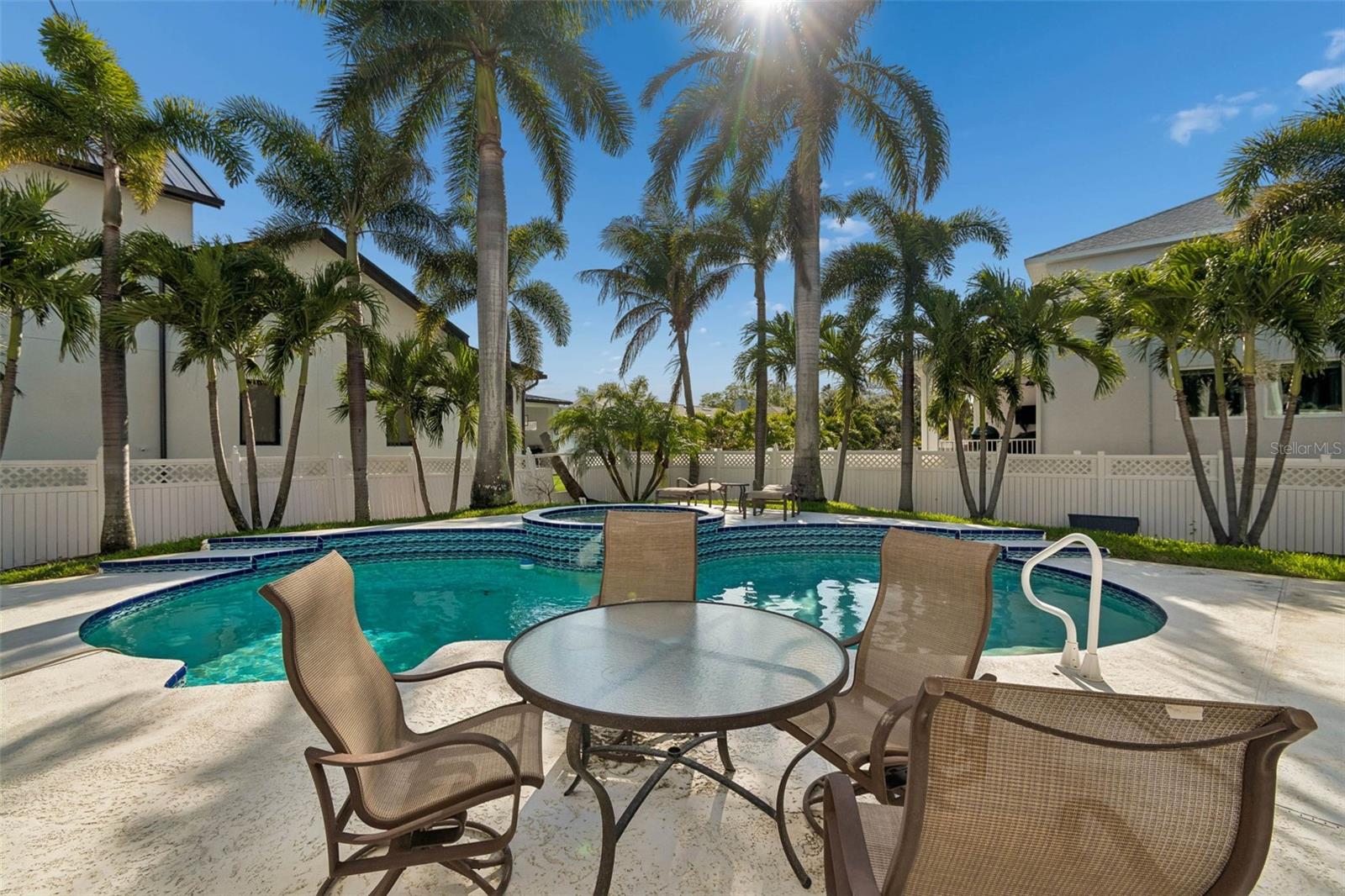 Image 14 of 47 For 816 Ponce De Leon Drive