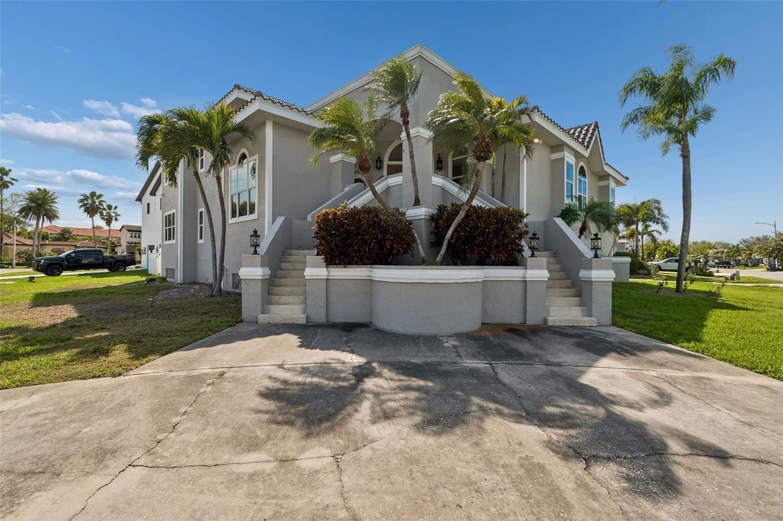 Image 2 of 47 For 816 Ponce De Leon Drive