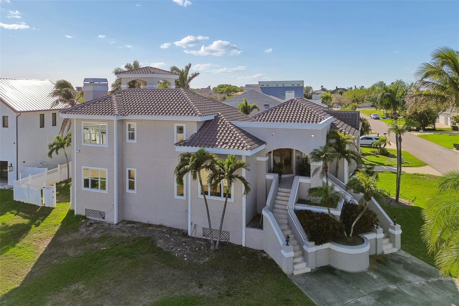 Image 5 of 47 For 816 Ponce De Leon Drive