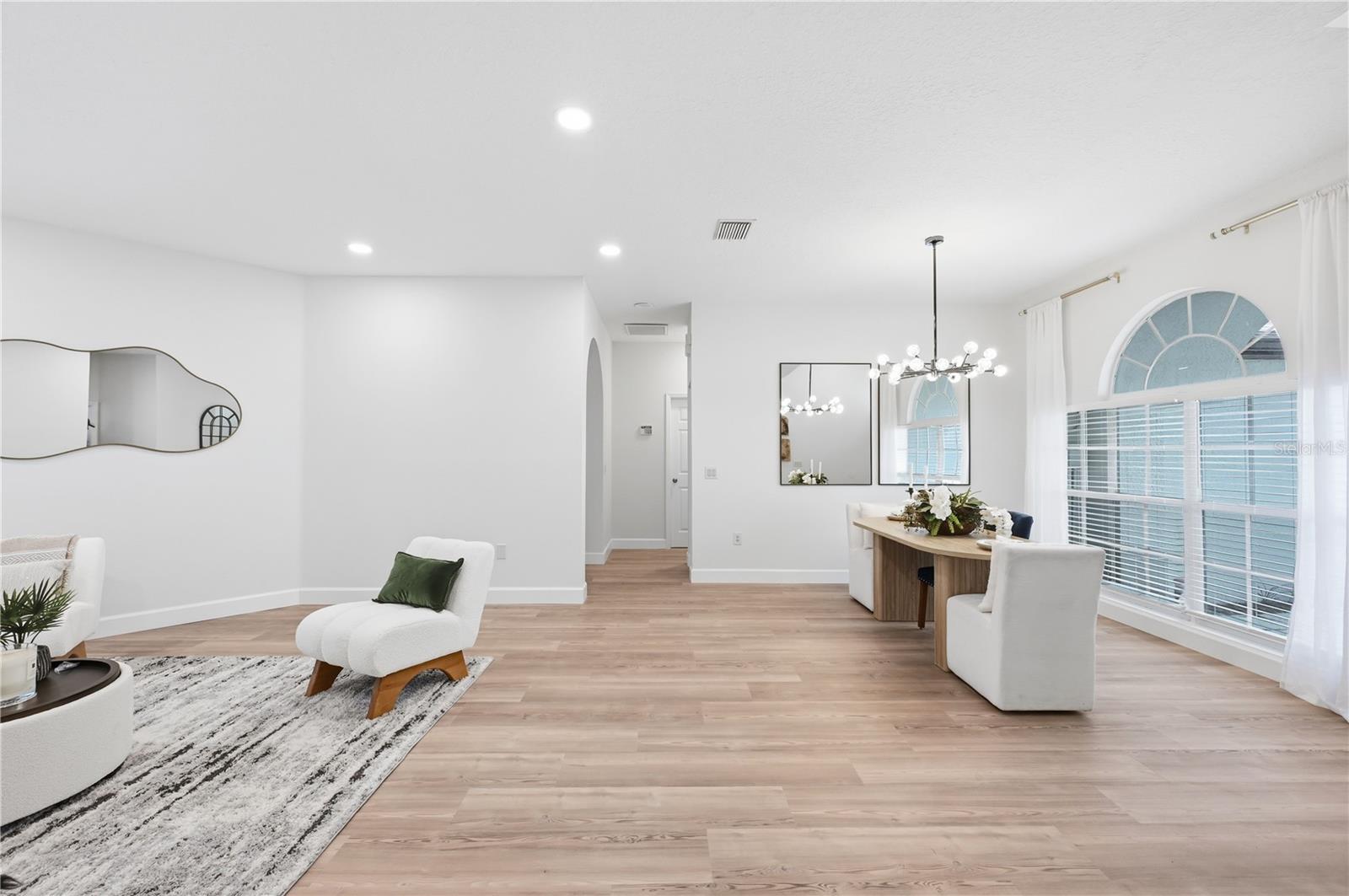 Image 14 of 20 For 4858 Augusta Avenue