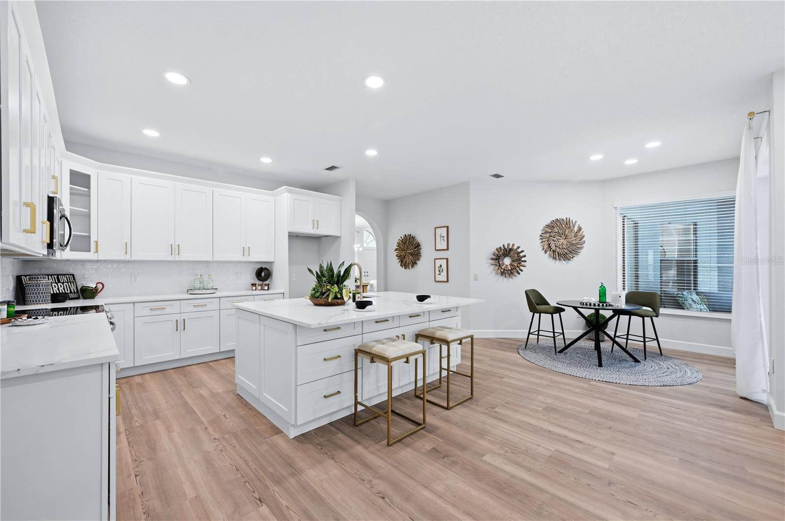 Image 2 of 20 For 4858 Augusta Avenue