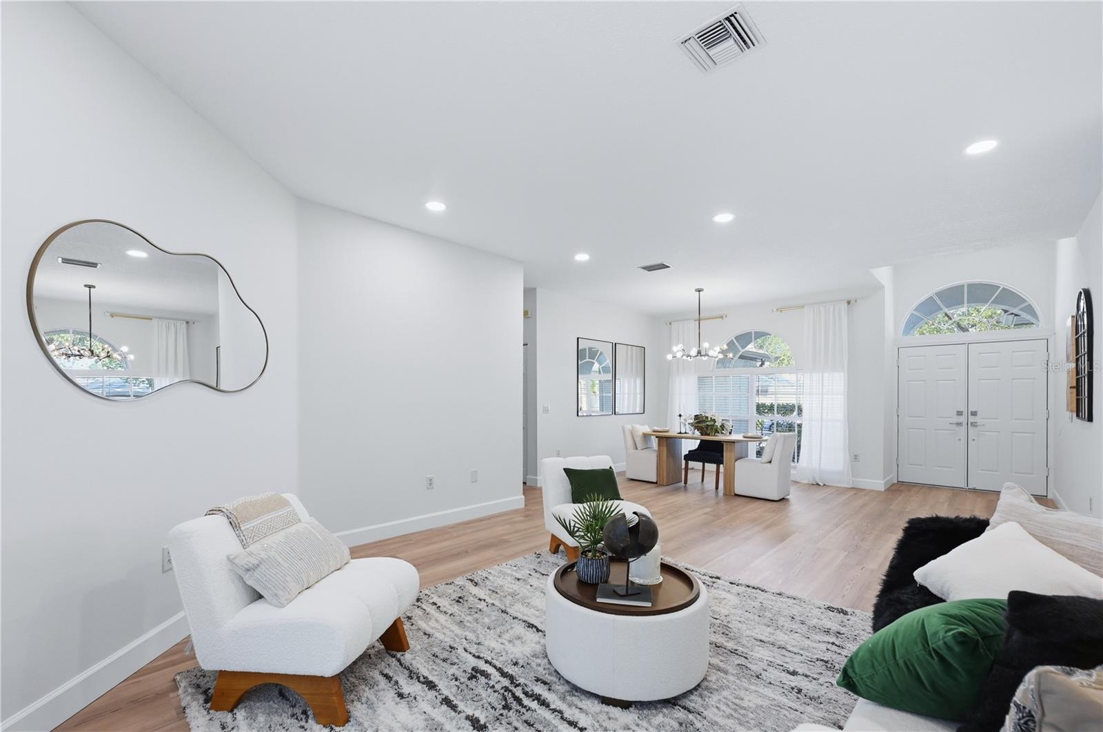 Image 5 of 20 For 4858 Augusta Avenue