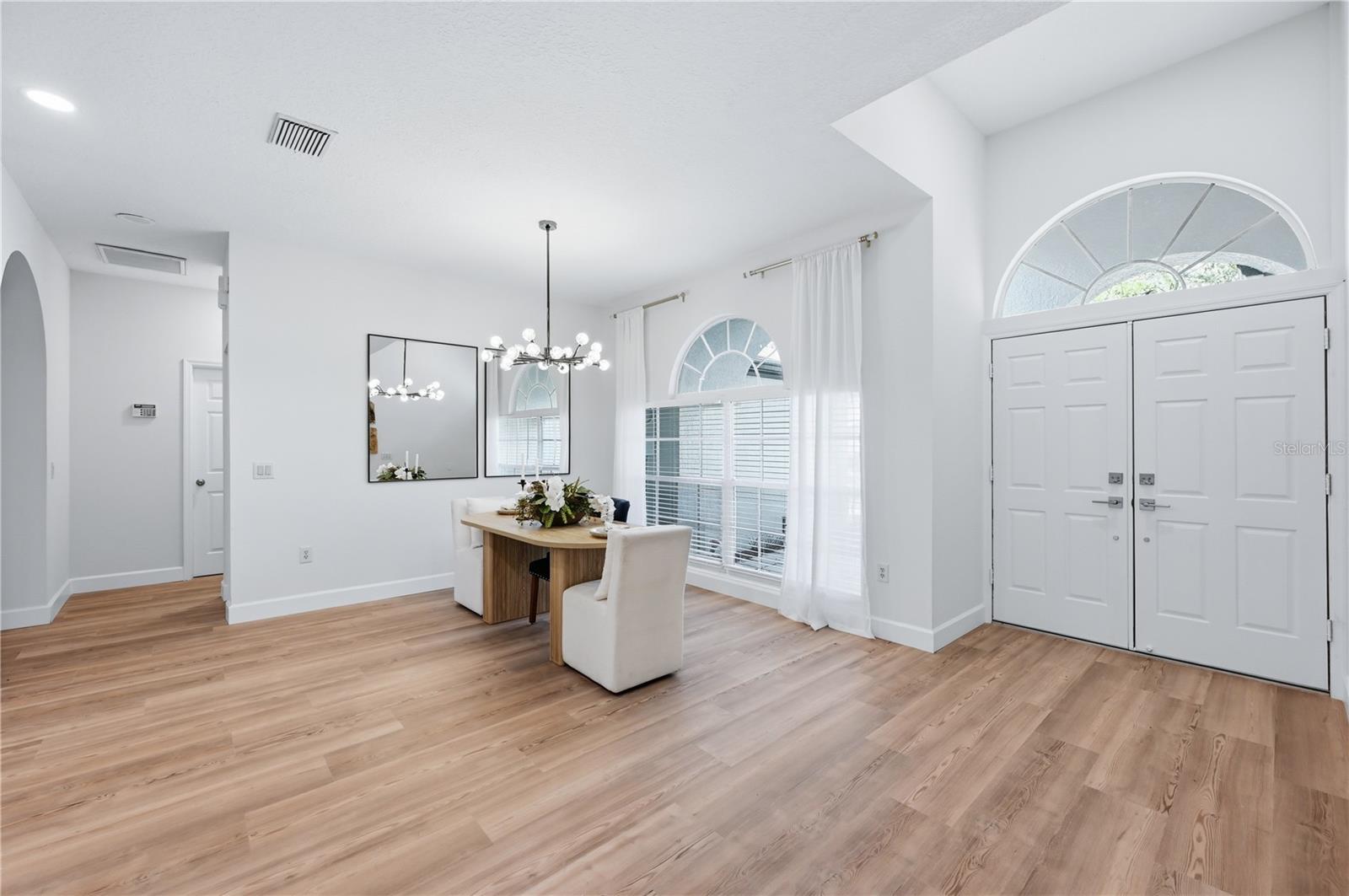 Image 9 of 20 For 4858 Augusta Avenue