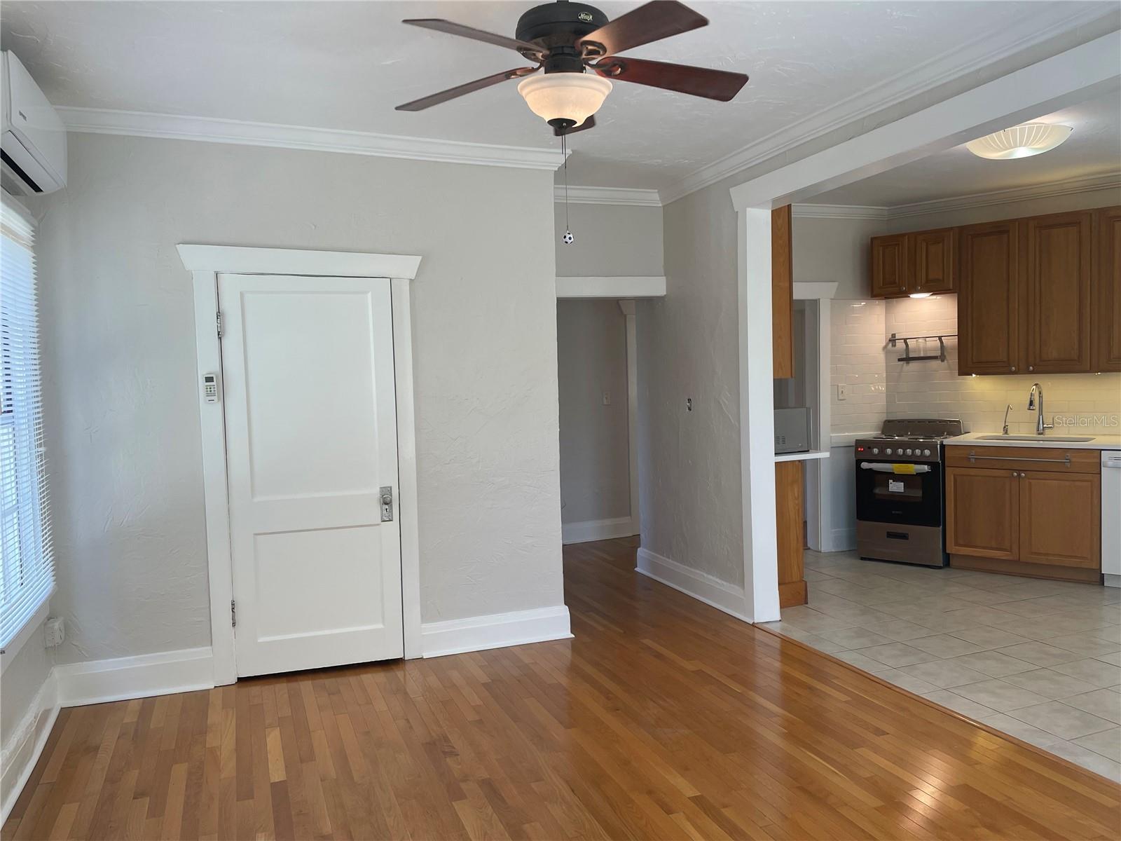 Image 18 of 47 For 2305 Texas Avenue 3