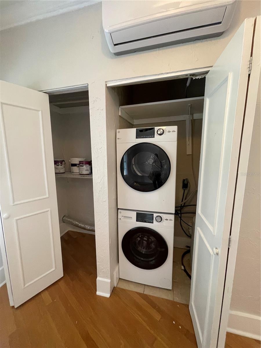 Image 24 of 47 For 2305 Texas Avenue 3