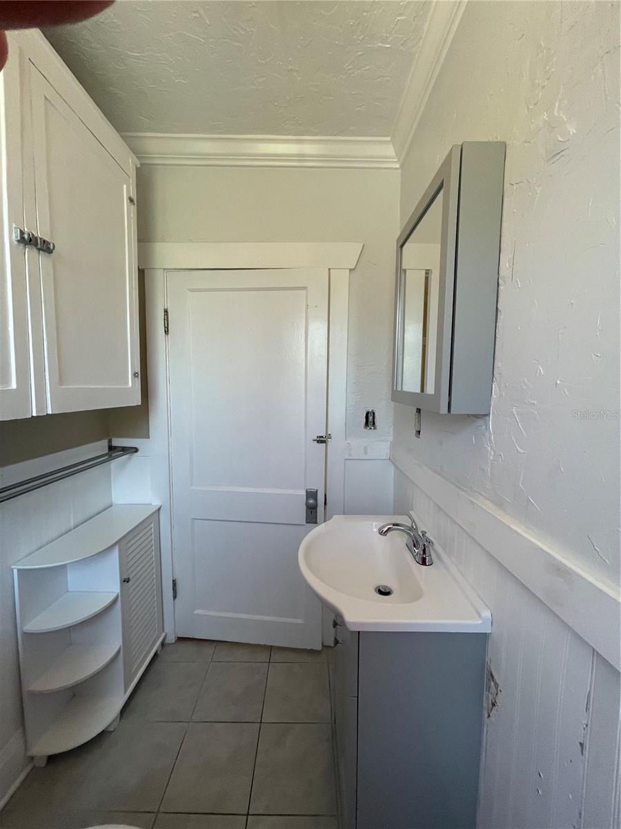 Image 27 of 47 For 2305 Texas Avenue 3