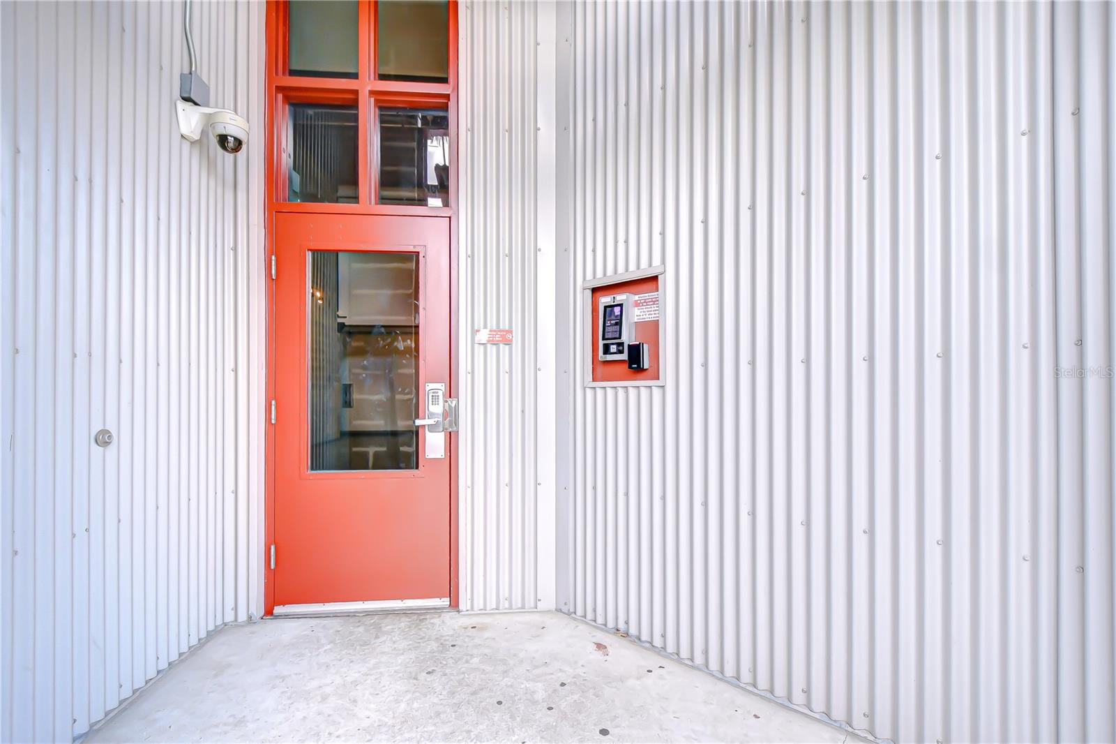 Image 2 of 31 For 2001 2nd Avenue 12