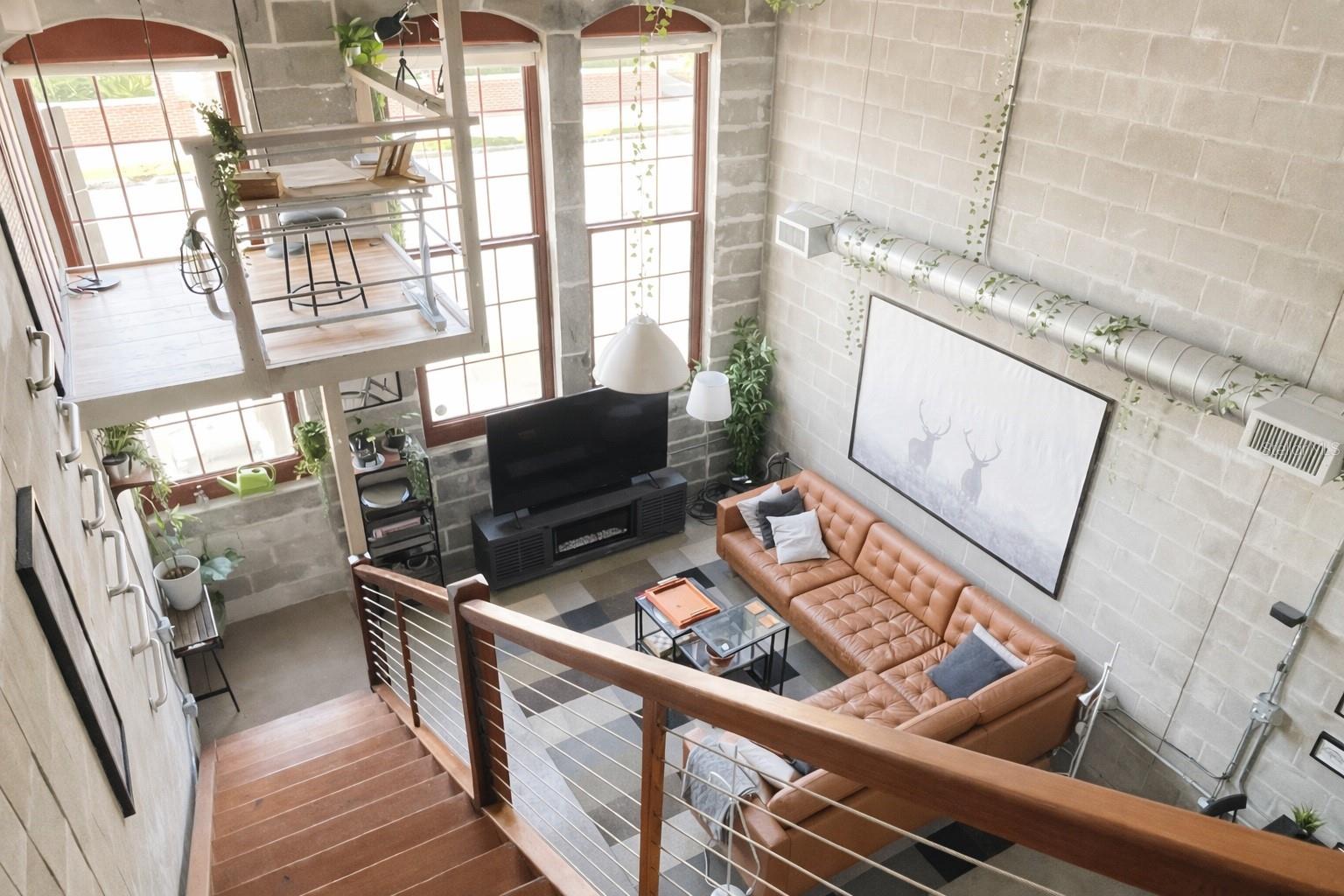 Image 21 of 31 For 2001 2nd Avenue 12