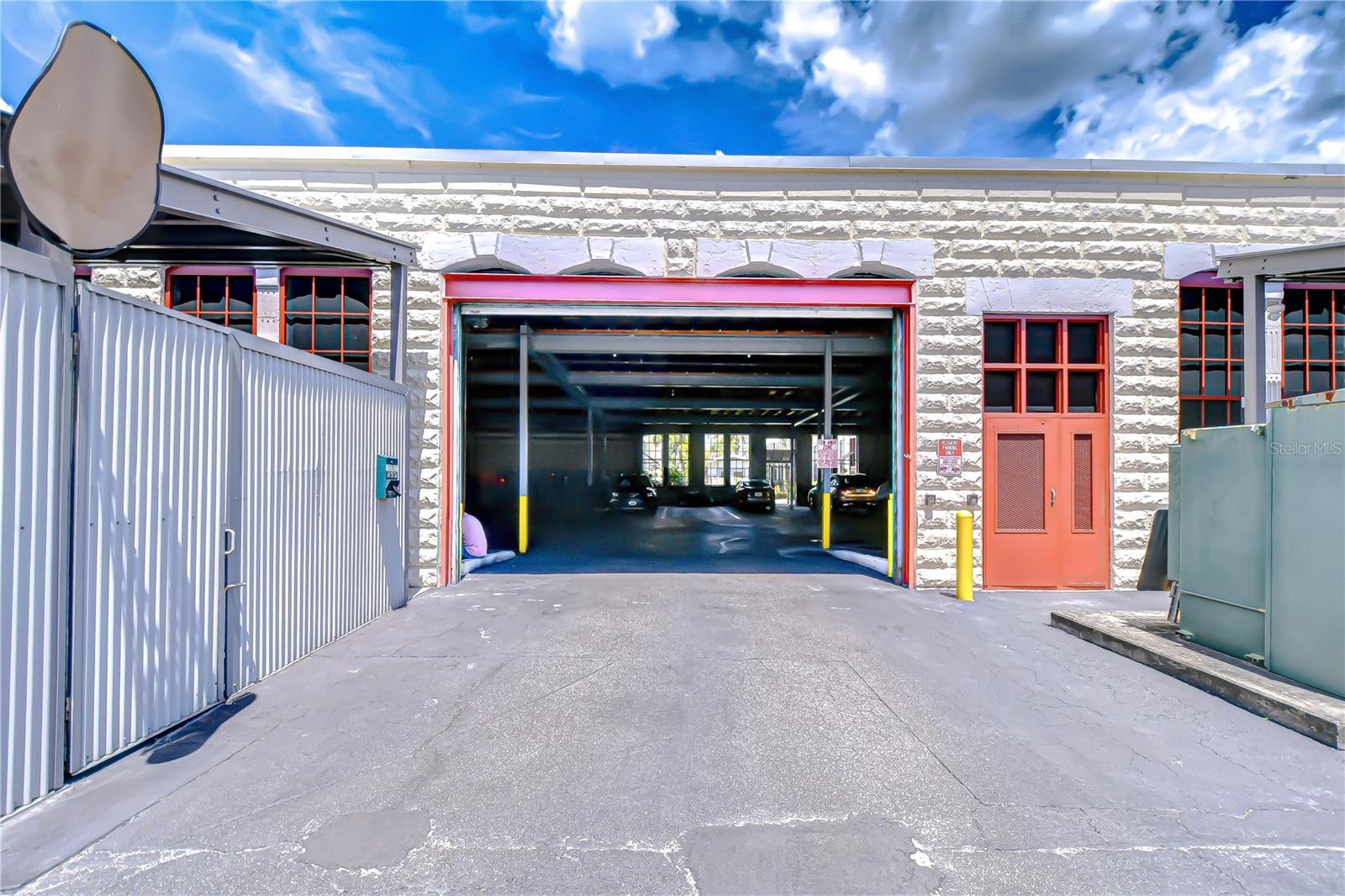 Image 30 of 31 For 2001 2nd Avenue 12