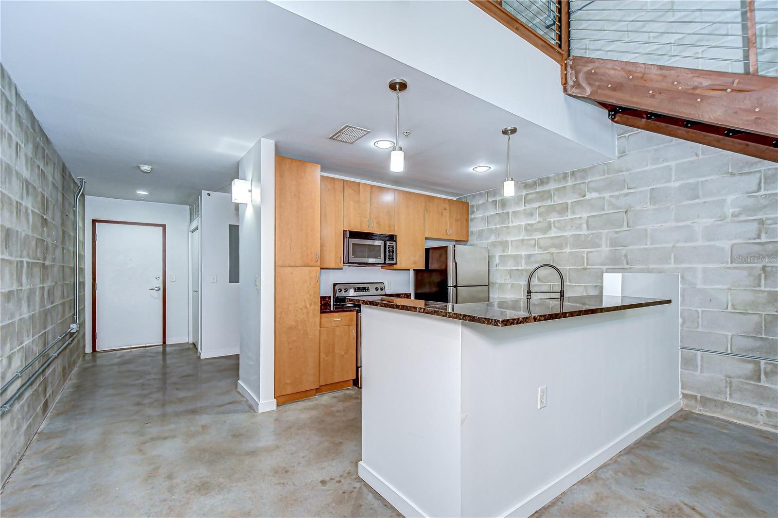 Image 6 of 31 For 2001 2nd Avenue 12