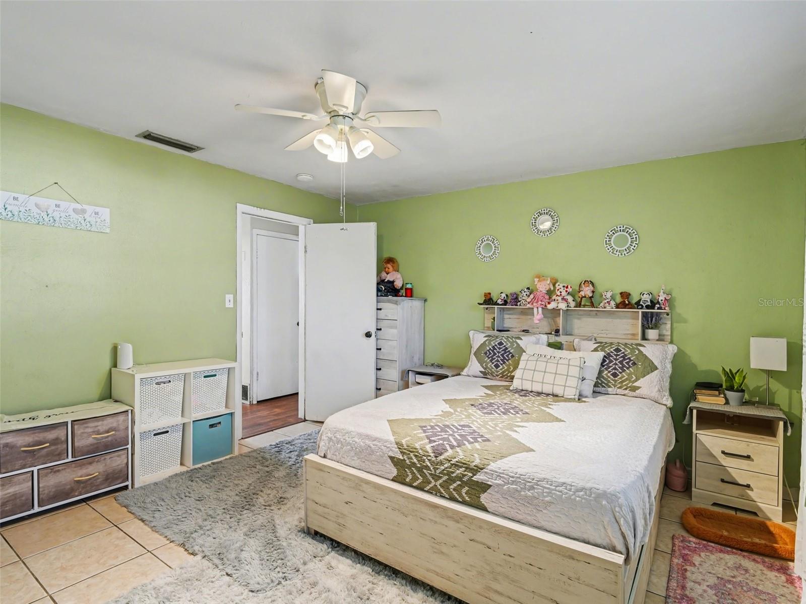 Image 17 of 24 For 2737 Jay Place 4