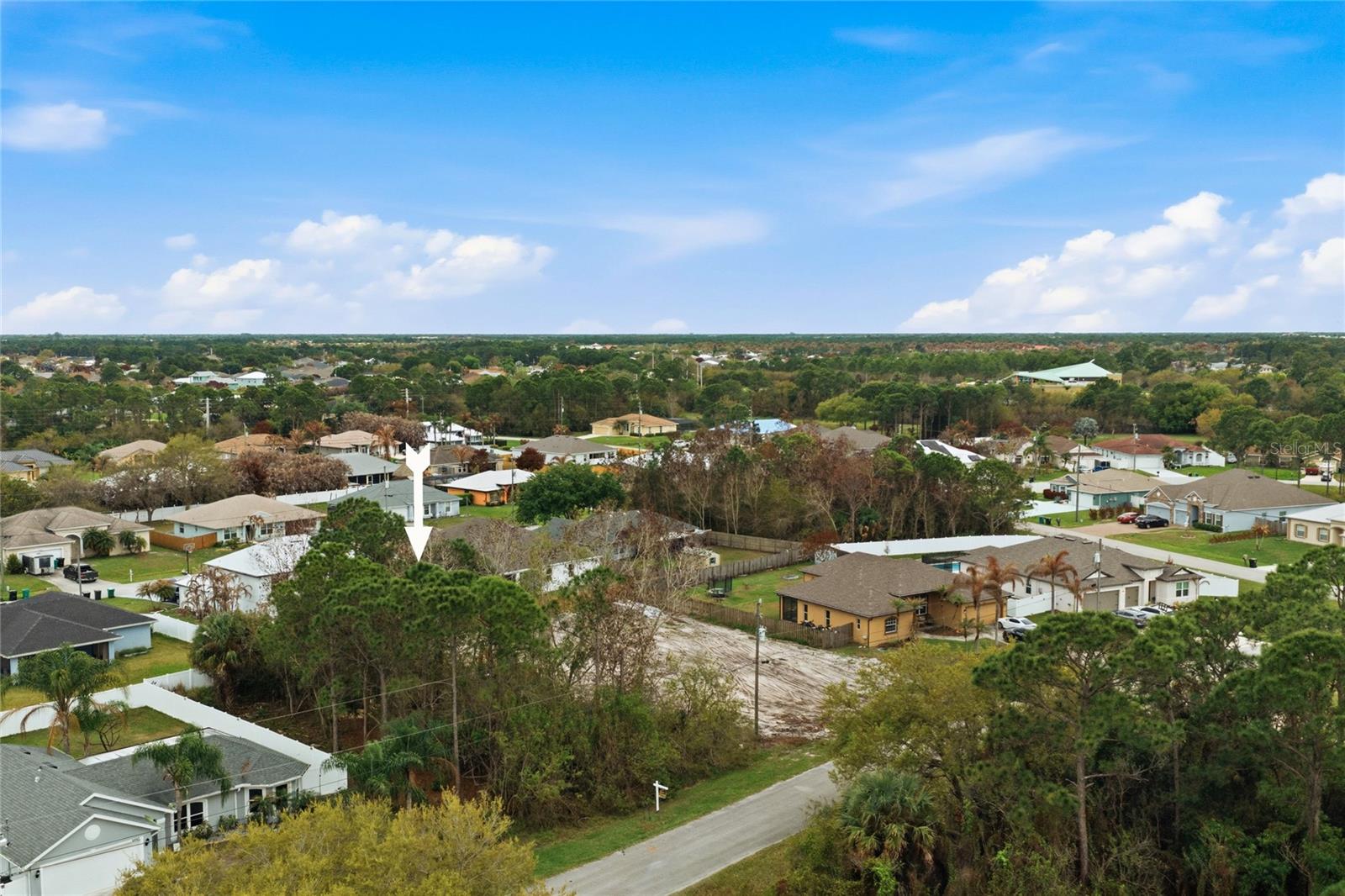 Image 2 of 20 For 6447 Nw Hemlock St