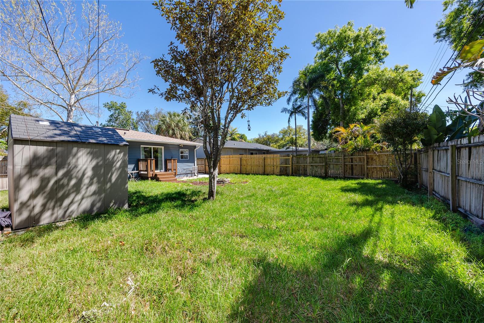 Image 29 of 41 For 3626 Queen Street N