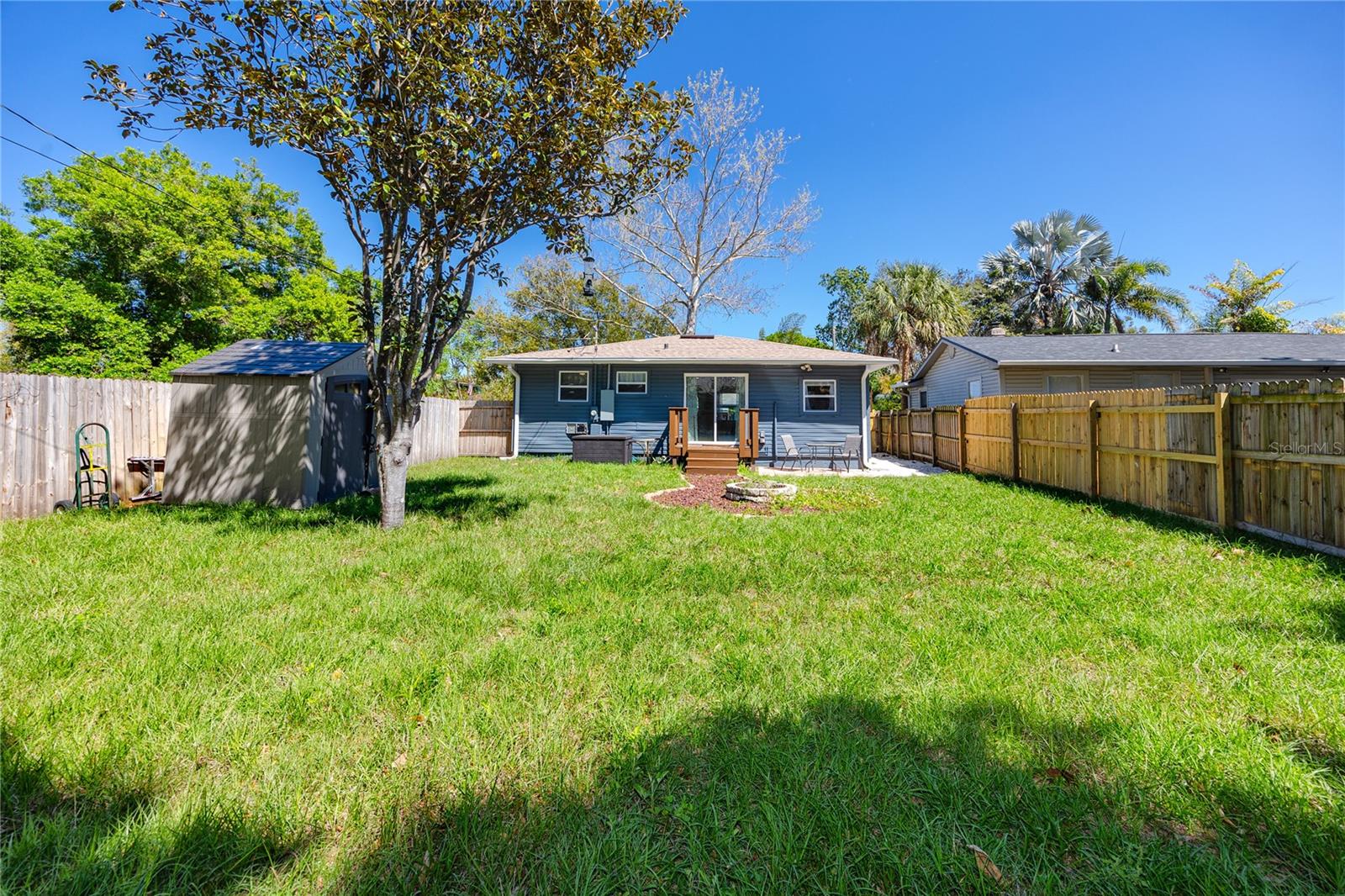 Image 30 of 41 For 3626 Queen Street N