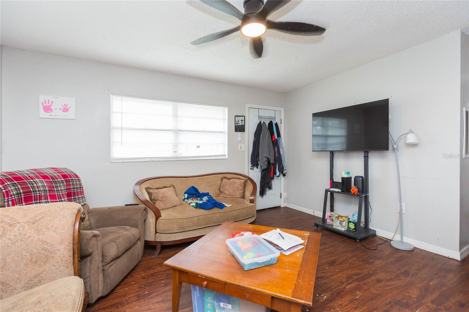 Image 2 of 13 For 1524 Eskimo Avenue A