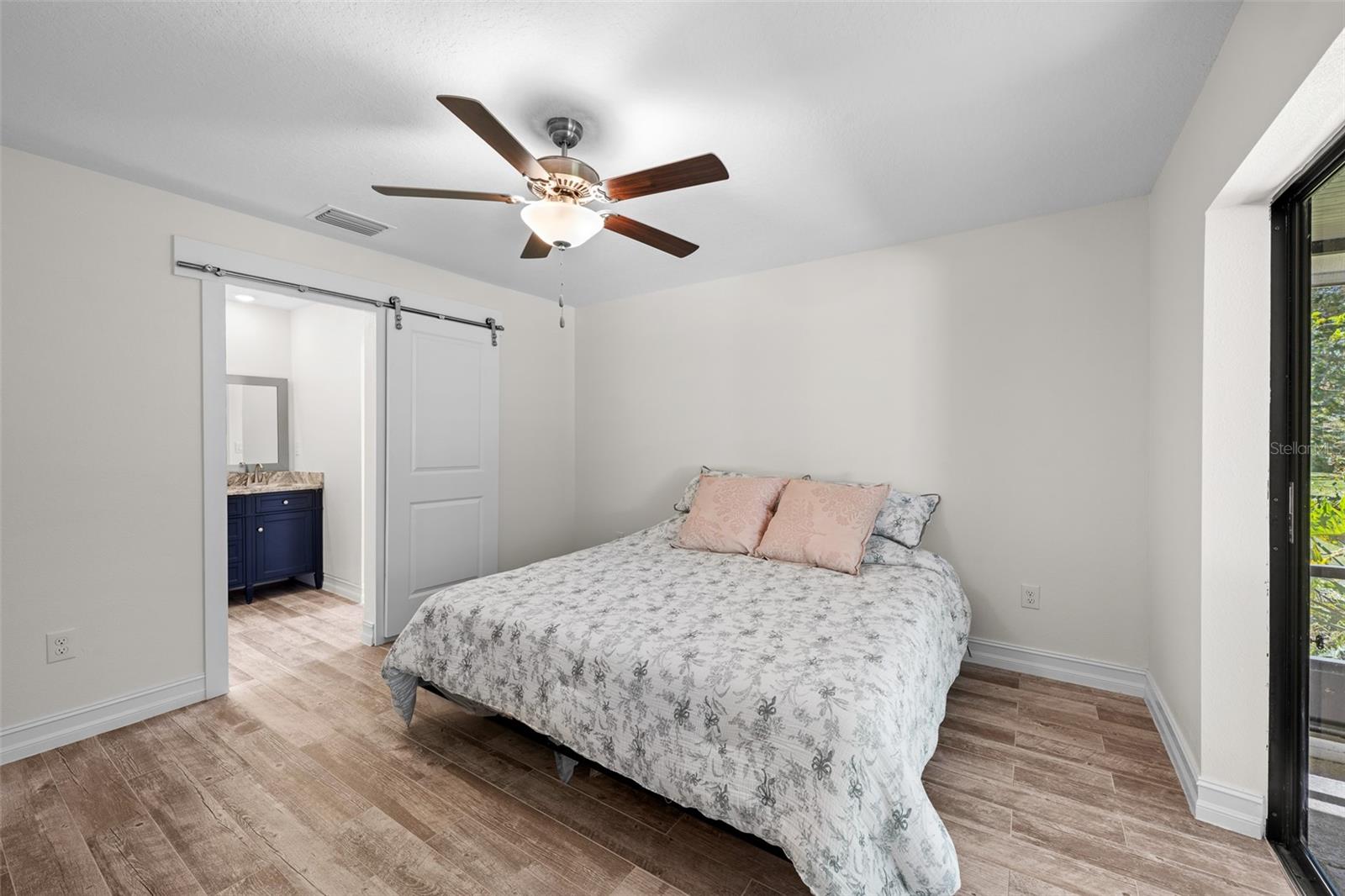 Image 13 of 40 For 21823 Shamu Drive