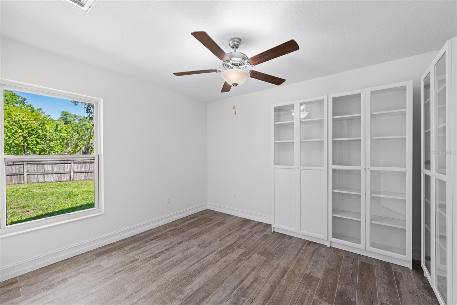 Image 22 of 40 For 21823 Shamu Drive