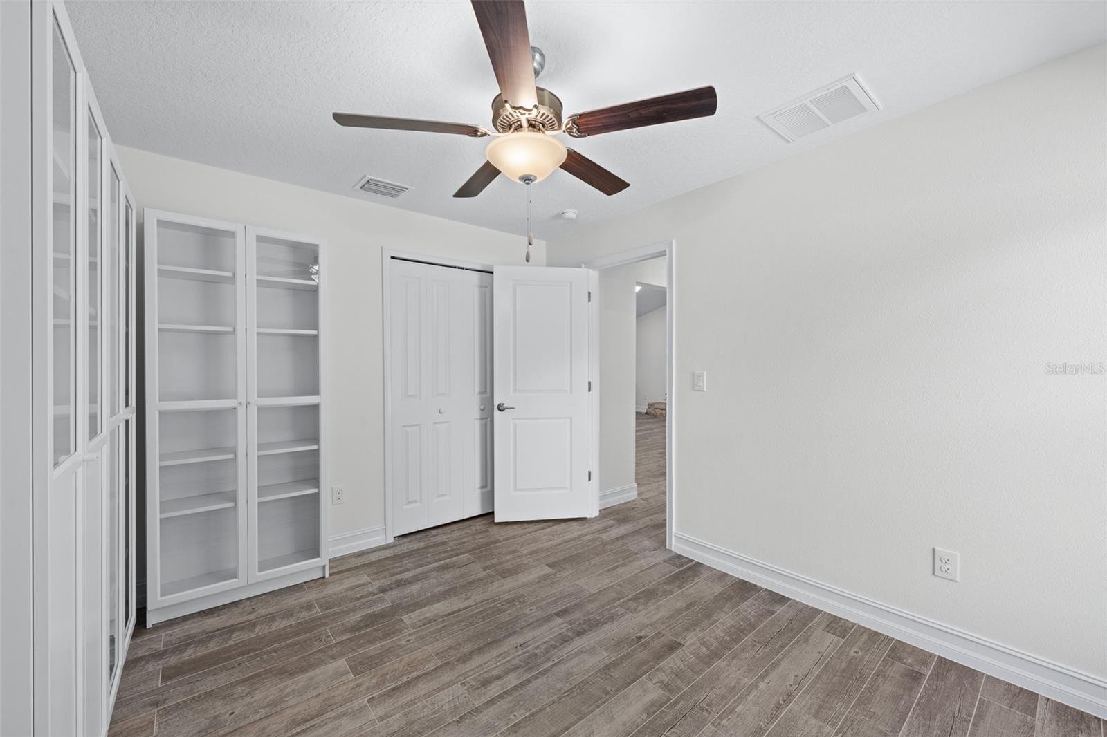 Image 23 of 40 For 21823 Shamu Drive