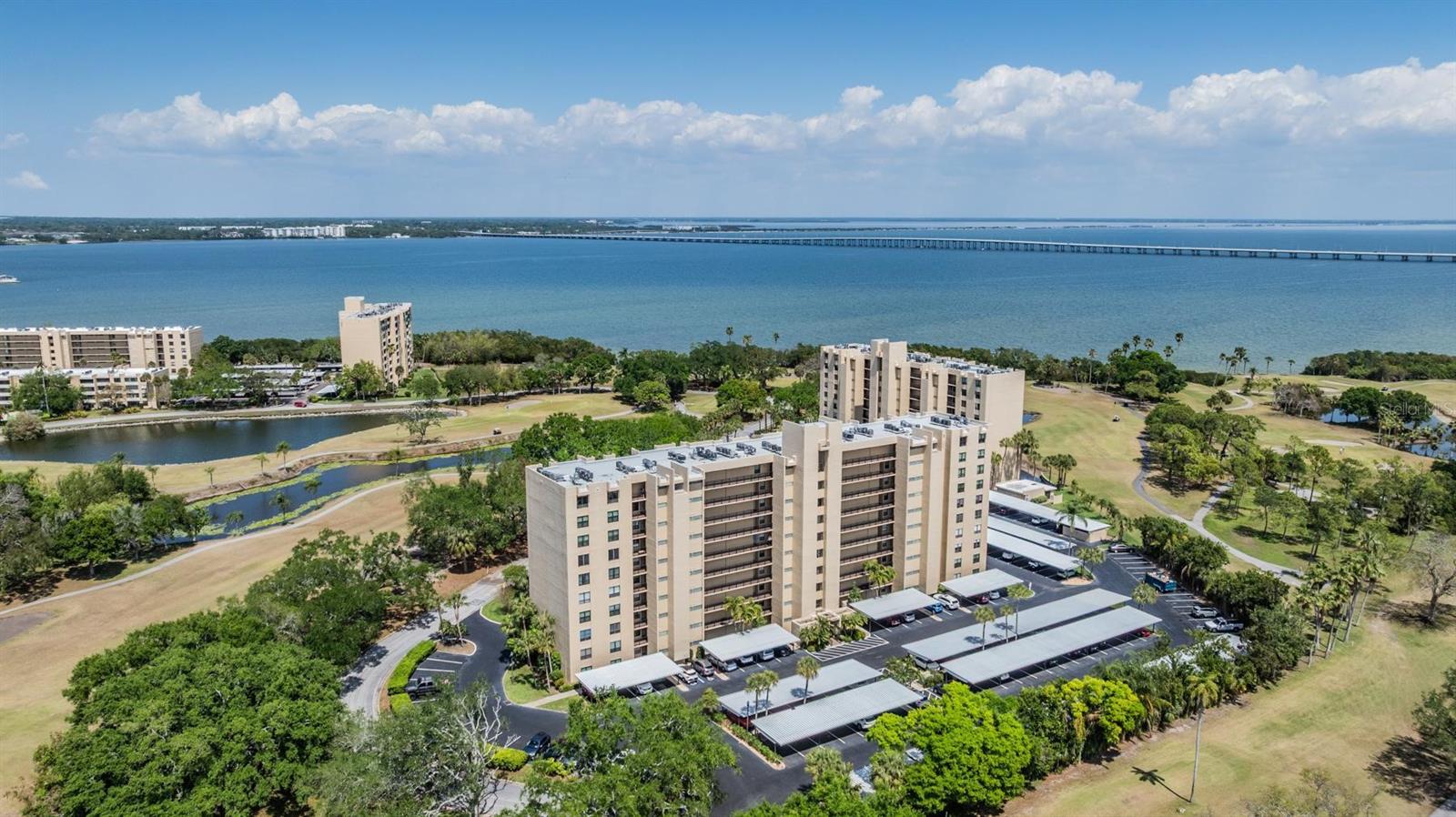 Image 25 of 44 For 2621 Cove Cay Drive 606