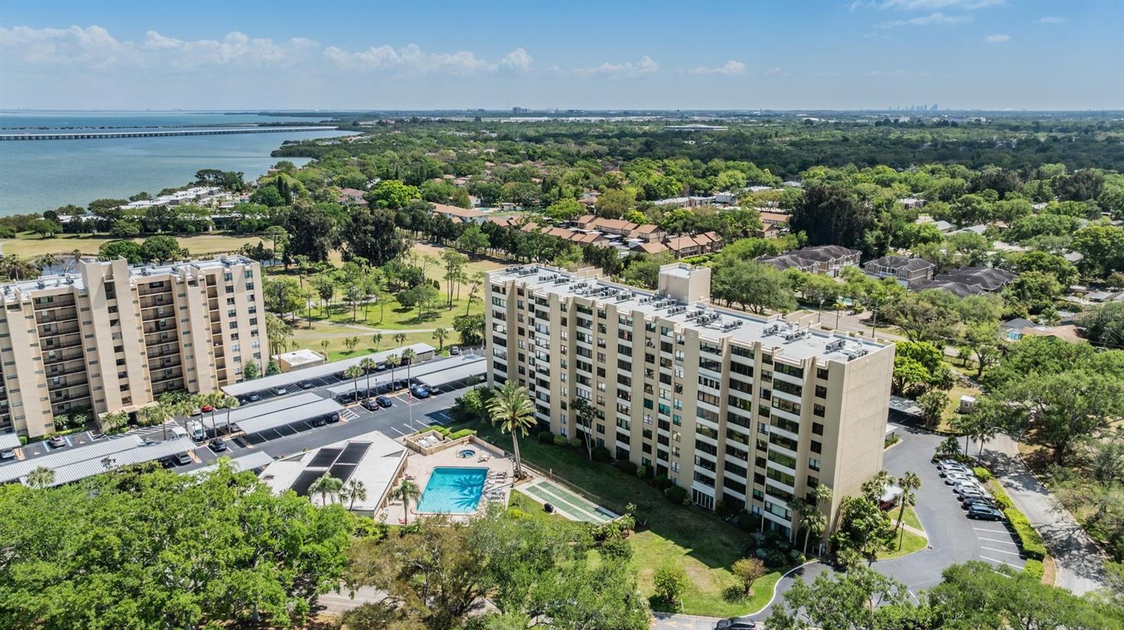 Image 29 of 44 For 2621 Cove Cay Drive 606