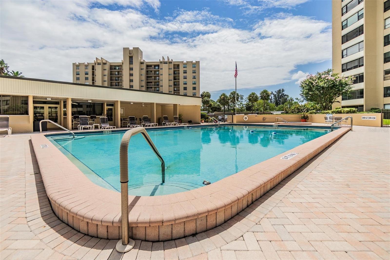 Image 37 of 44 For 2621 Cove Cay Drive 606