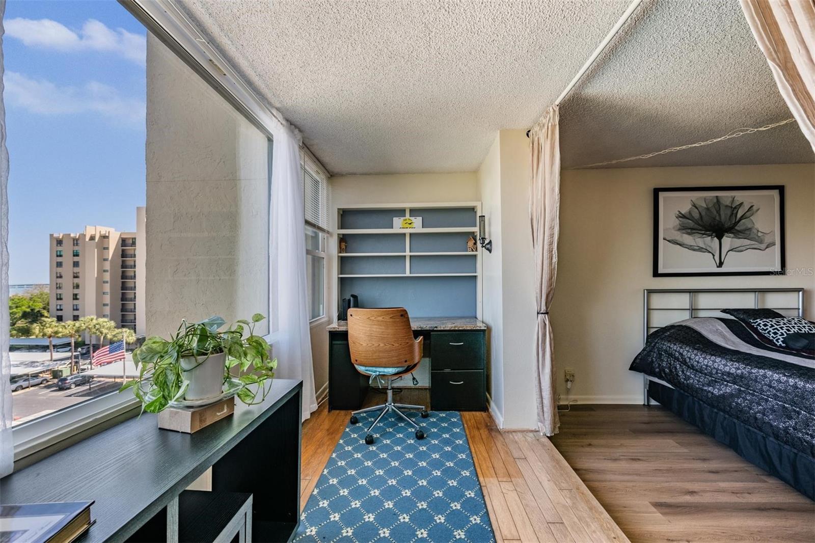 Image 4 of 44 For 2621 Cove Cay Drive 606