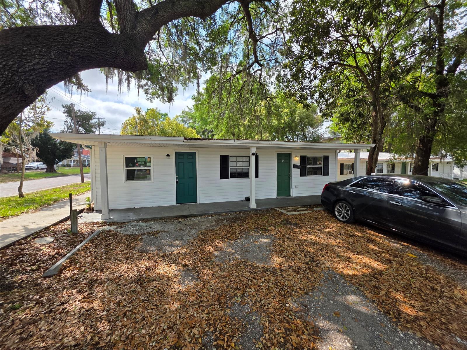 Image 4 of 17 For 501 Baker Street