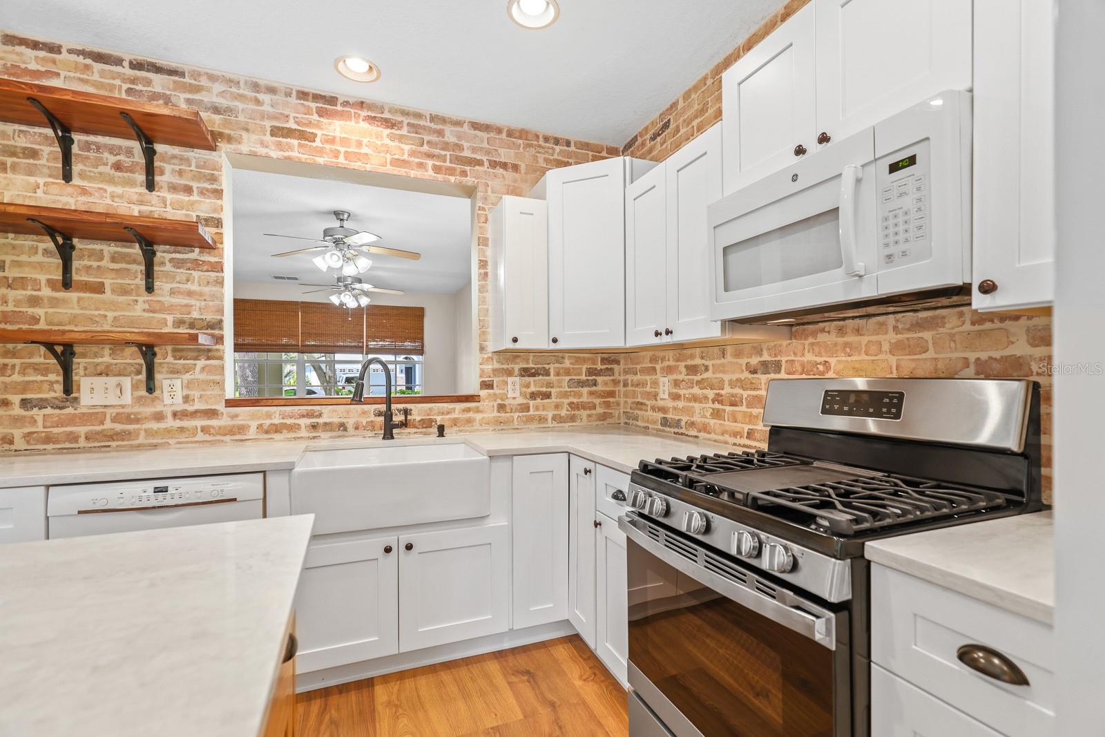 Image 10 of 38 For 6122 Gannetdale Drive