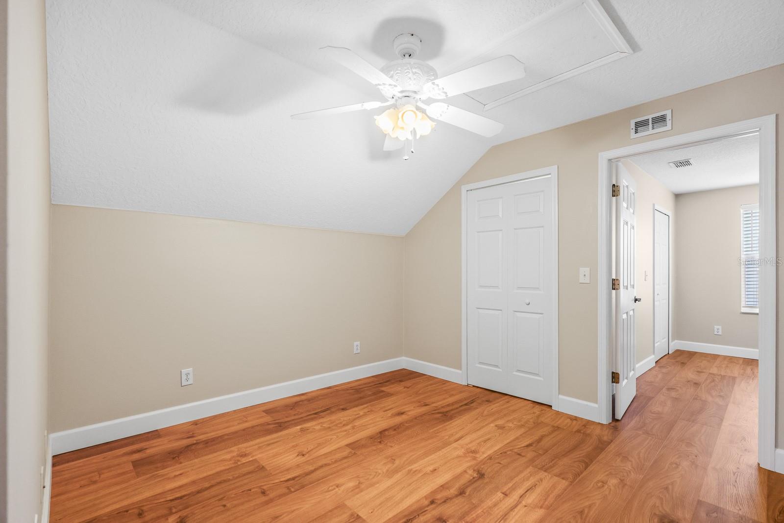 Image 18 of 38 For 6122 Gannetdale Drive