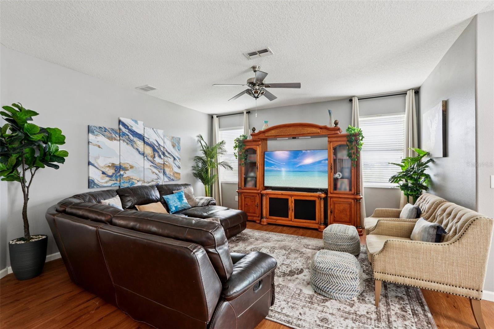 Image 19 of 92 For 537 Vista Ridge Drive