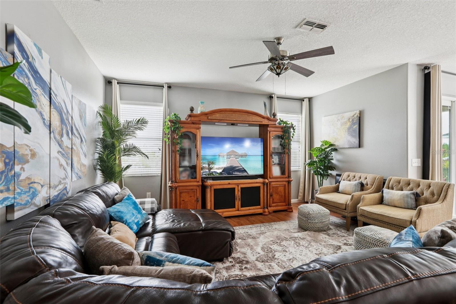 Image 20 of 92 For 537 Vista Ridge Drive