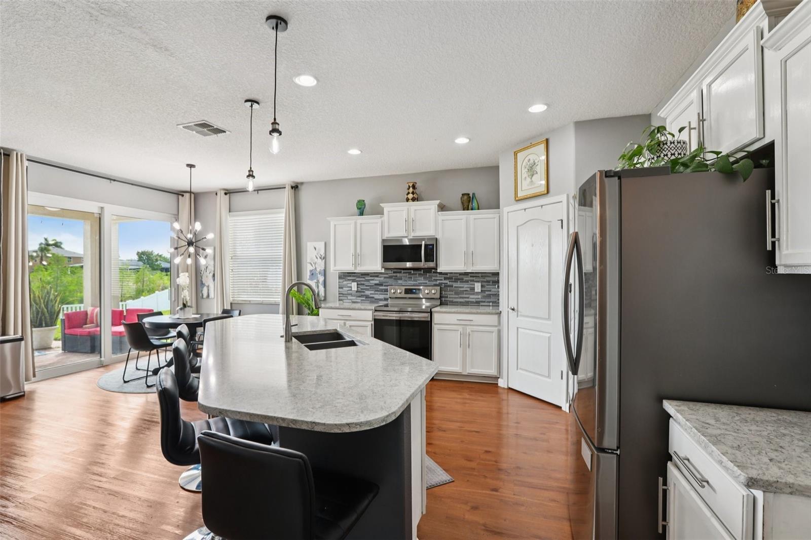 Image 25 of 92 For 537 Vista Ridge Drive