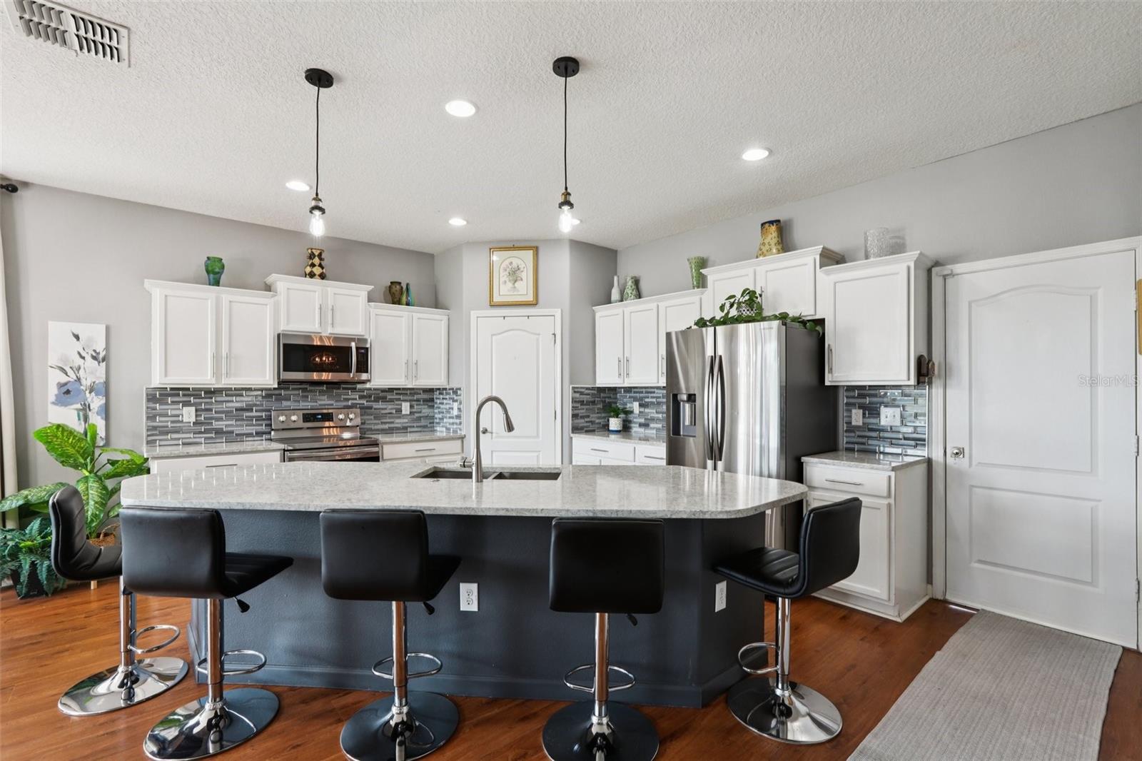 Image 26 of 92 For 537 Vista Ridge Drive