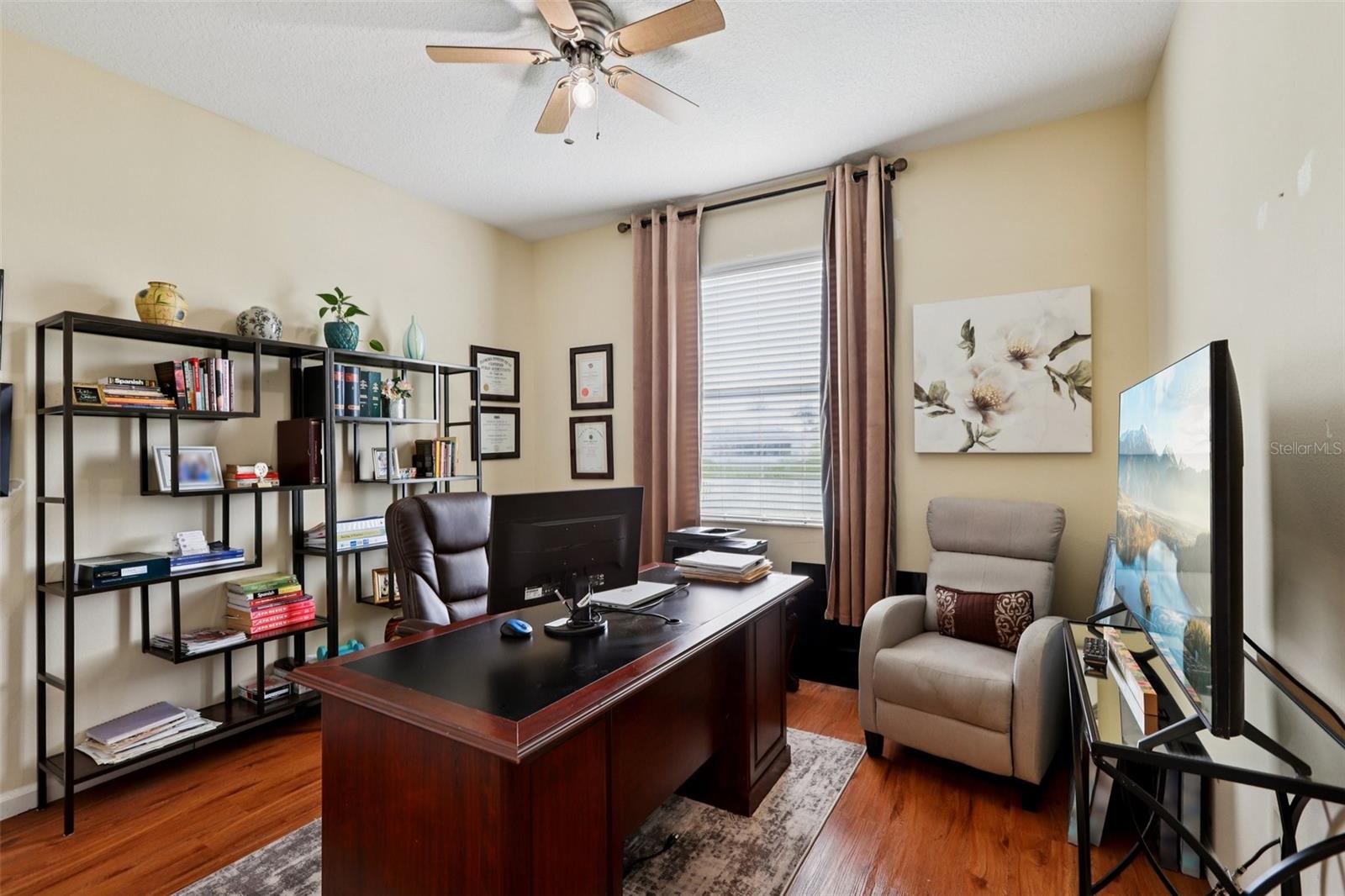 Image 34 of 92 For 537 Vista Ridge Drive