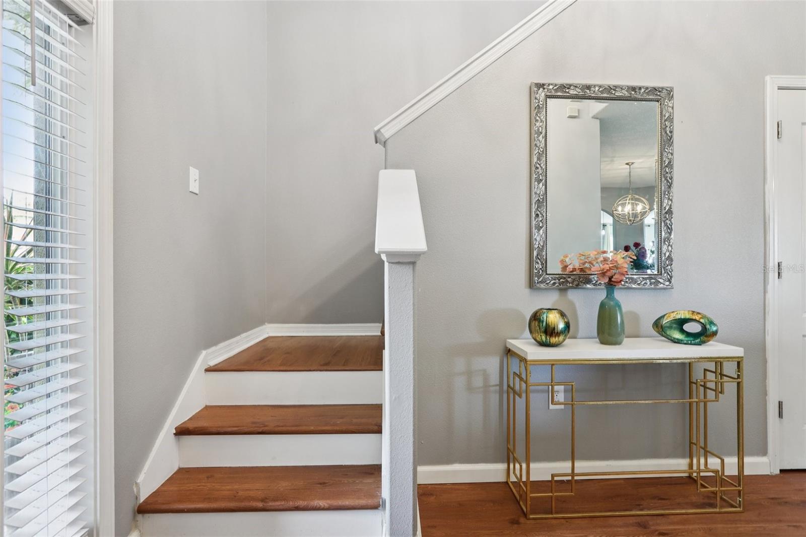 Image 8 of 92 For 537 Vista Ridge Drive