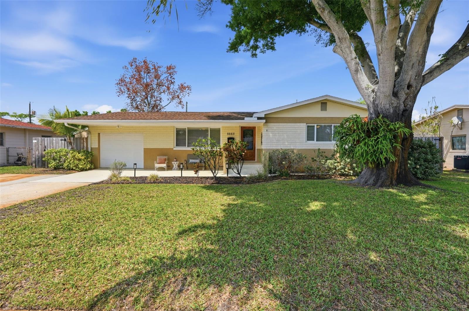 Details for 5665 34th Avenue N, ST PETERSBURG, FL 33710