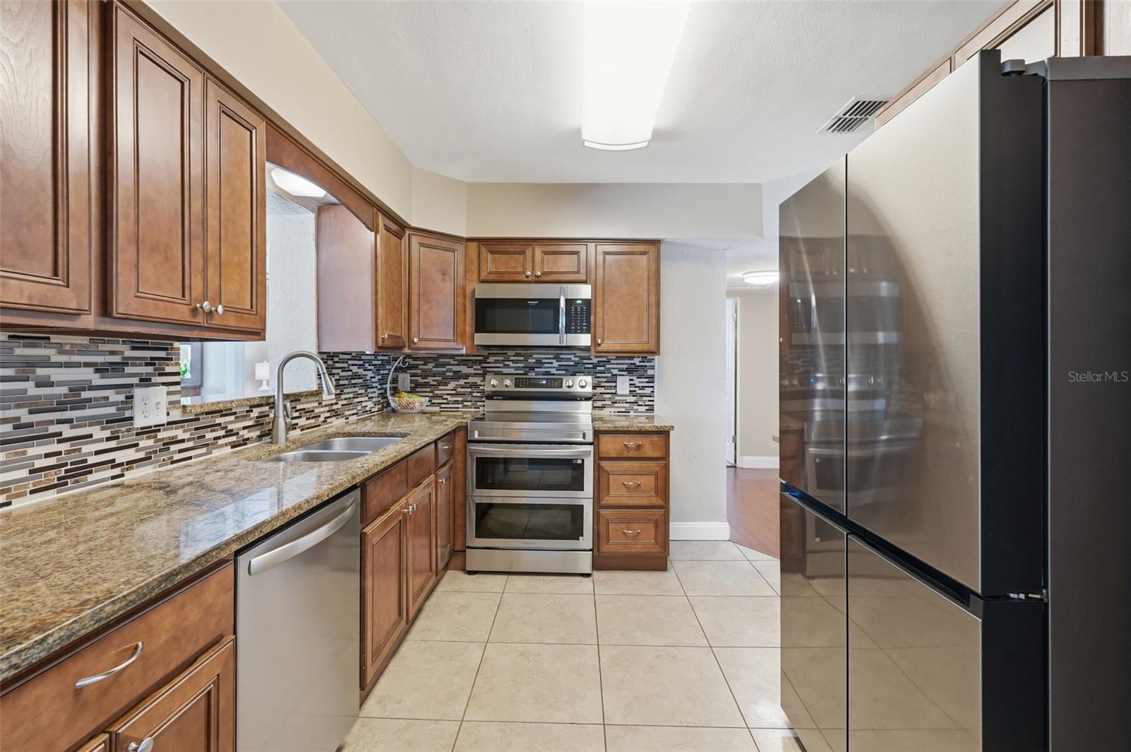 Image 6 of 33 For 5665 34th Avenue N