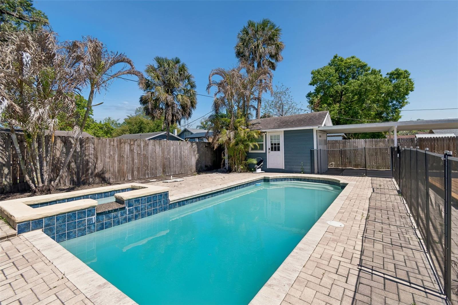 Image 22 of 25 For 310 Paris Street