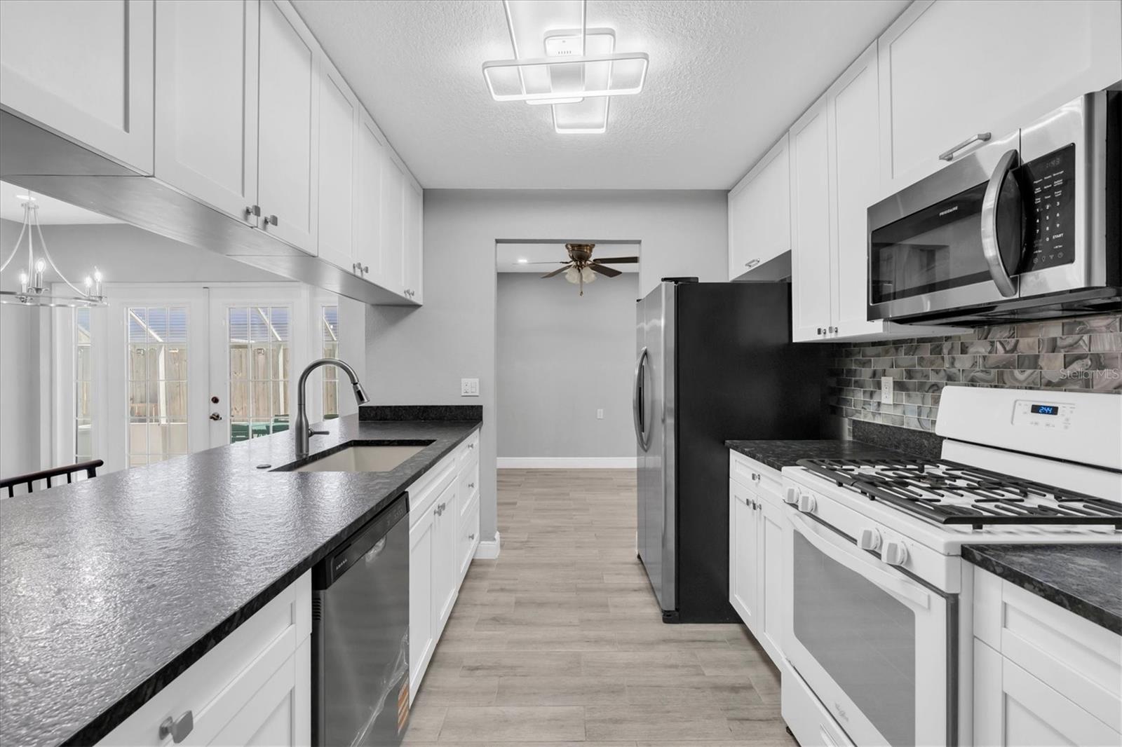 Image 12 of 44 For 5619 Denver Street Ne