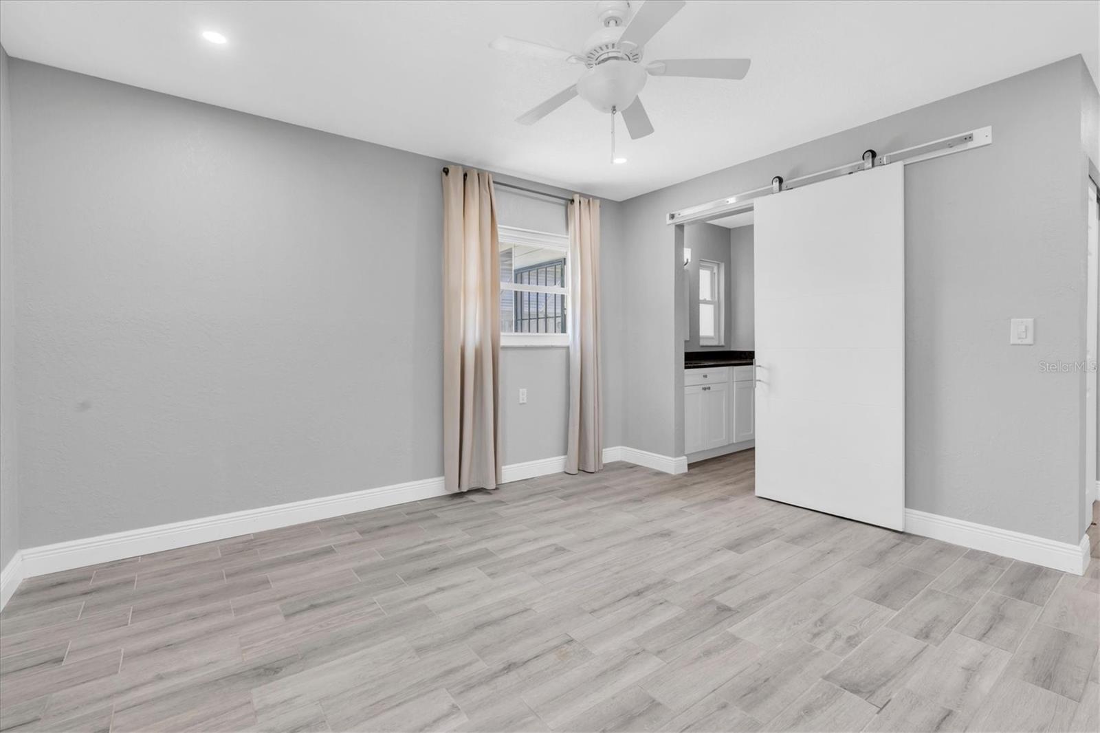 Image 18 of 44 For 5619 Denver Street Ne