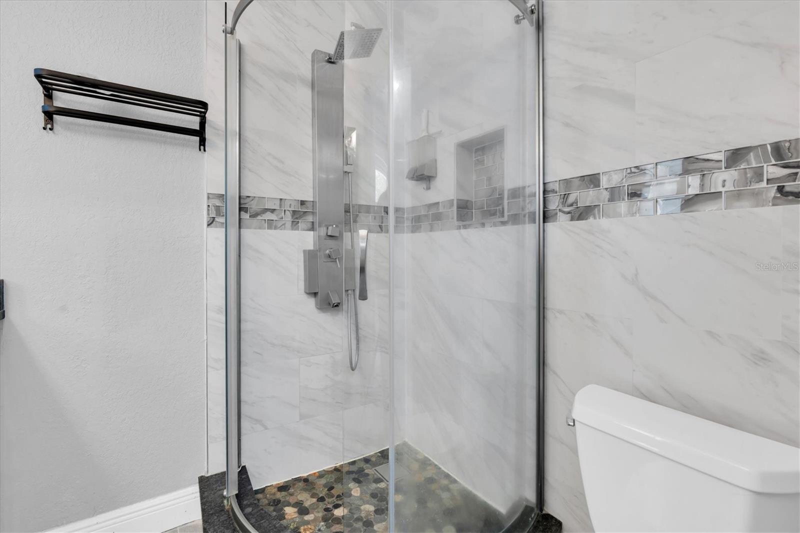 Image 20 of 44 For 5619 Denver Street Ne